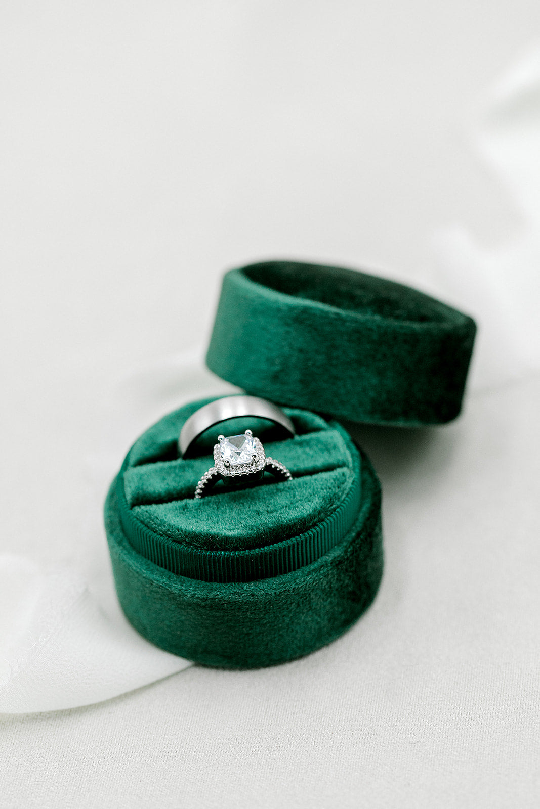 Emerald Green Velvet Round Ring Box