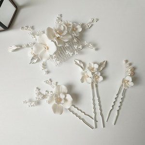 Simona Ceramic Pearl Floral Comb + Pins Set