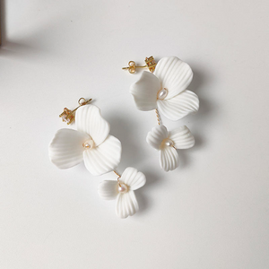 Gemma Pearl Ceramic Floral Drop Earrings