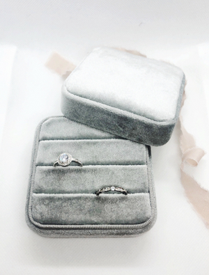 Silver Grey Large 3 Slit Ring Earring Case