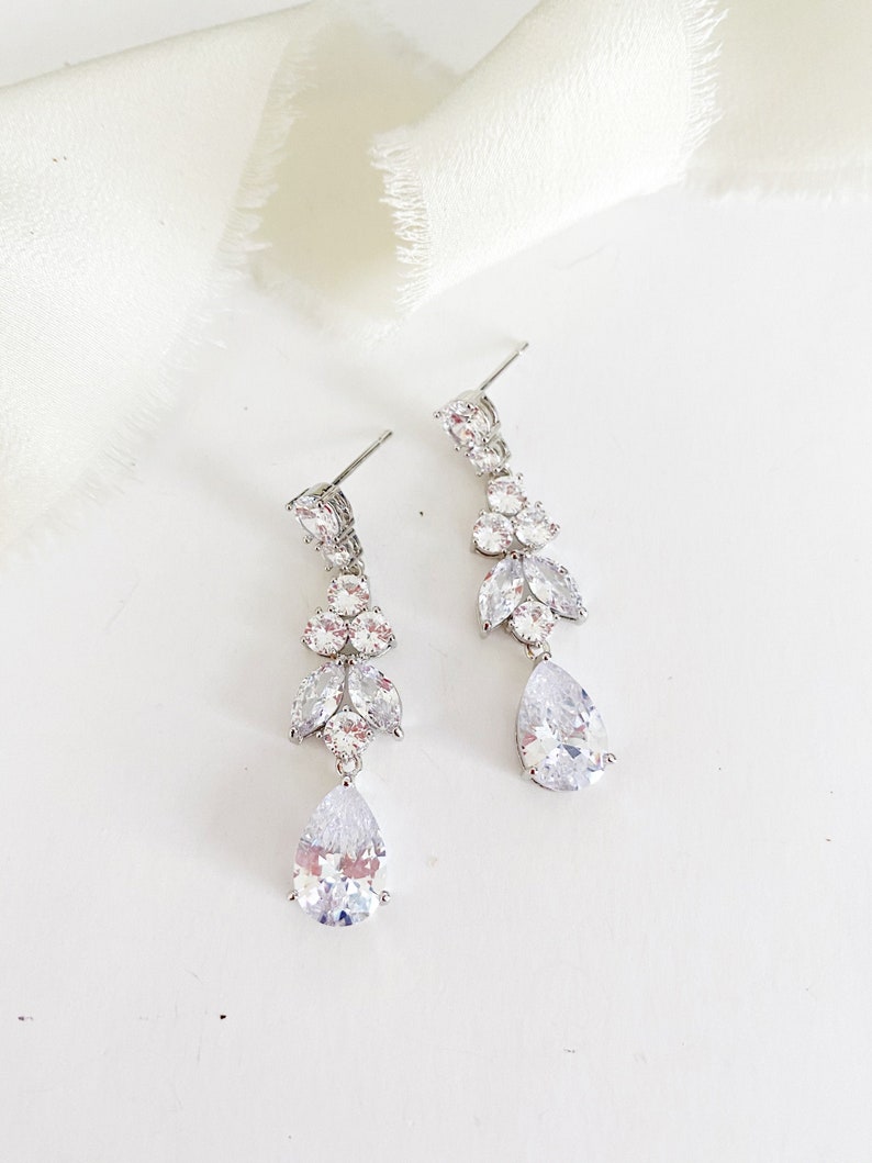 Reena Diamond Drop Earrings