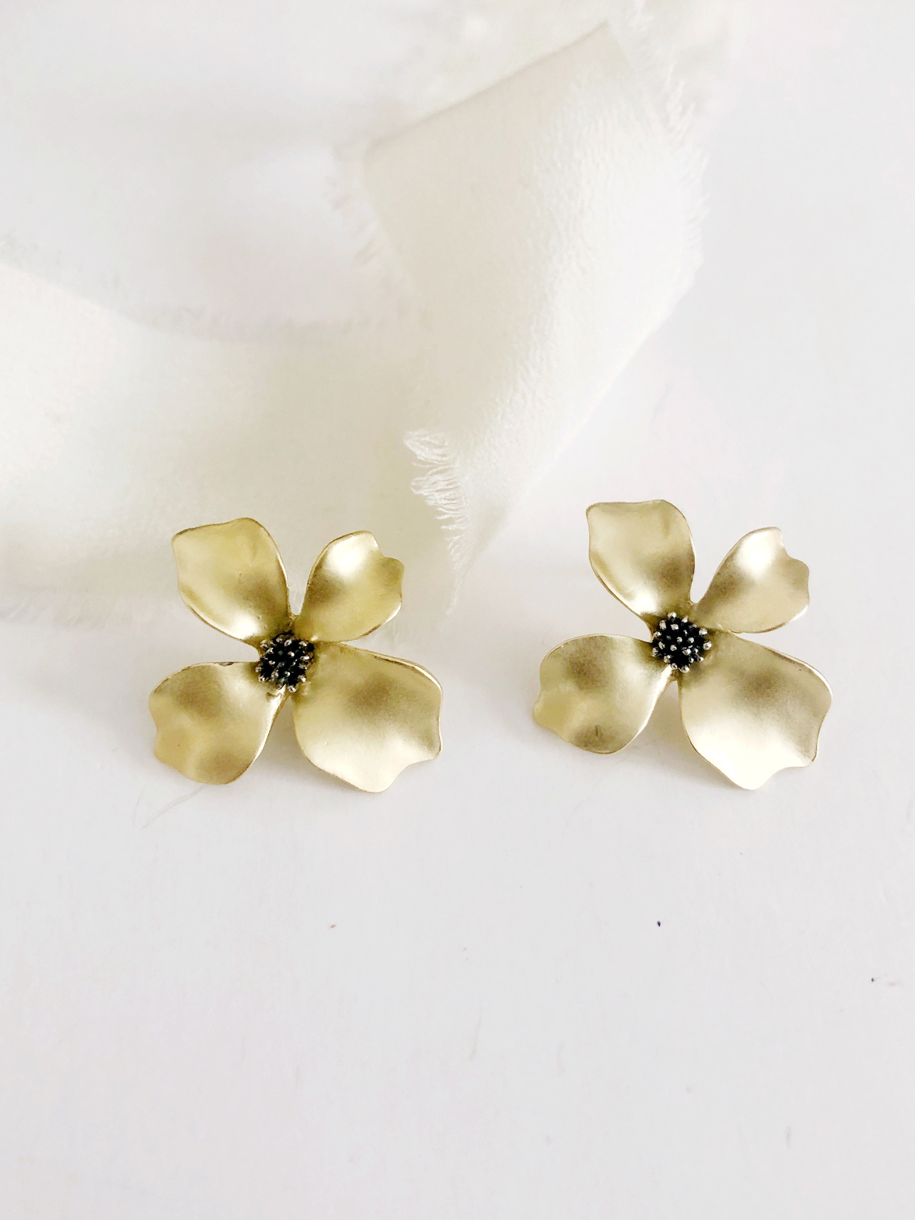 Penelope Gold Flower Stud Earrings