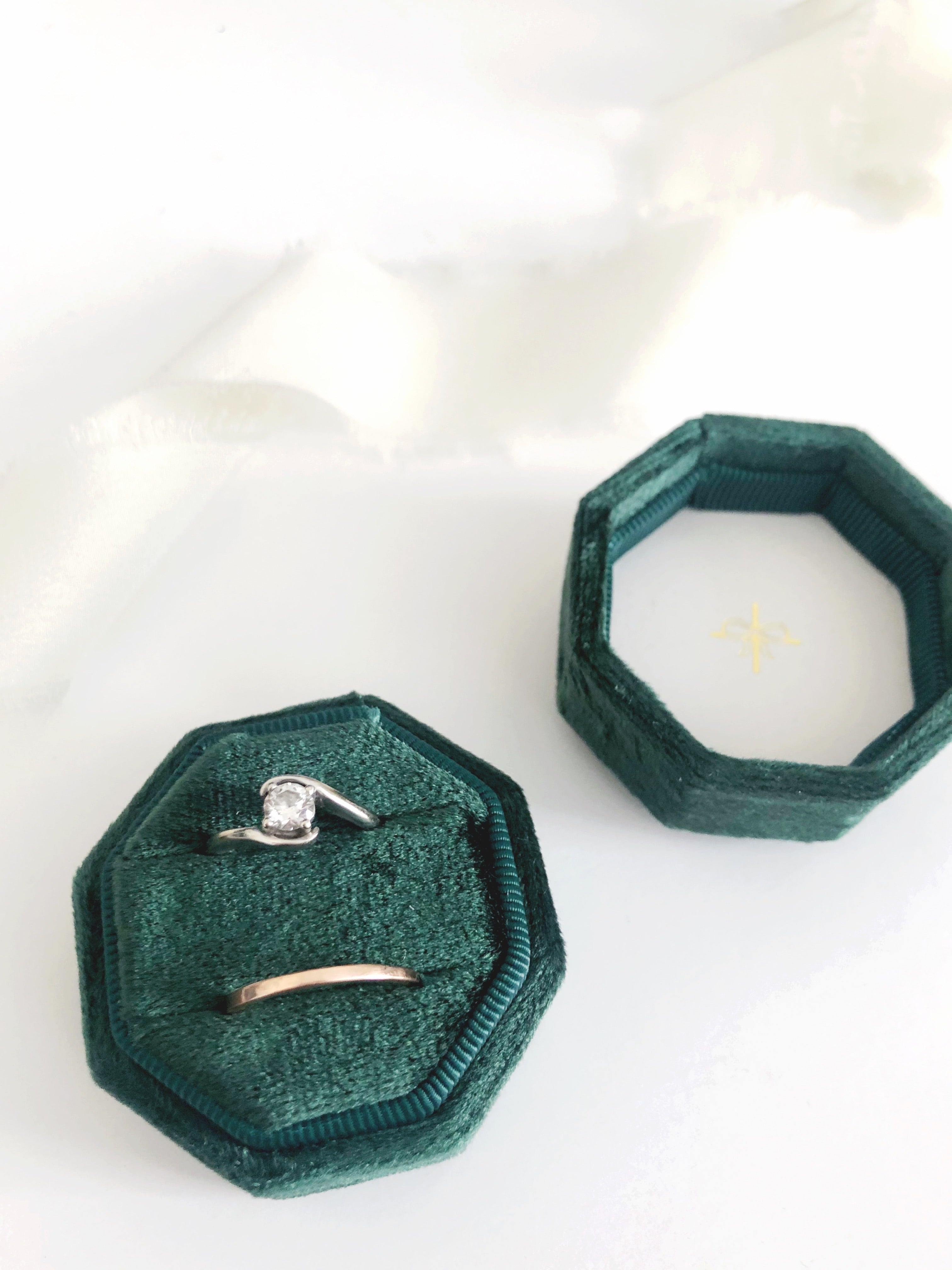 Emerald Green Velvet Round Octagon Ring Box