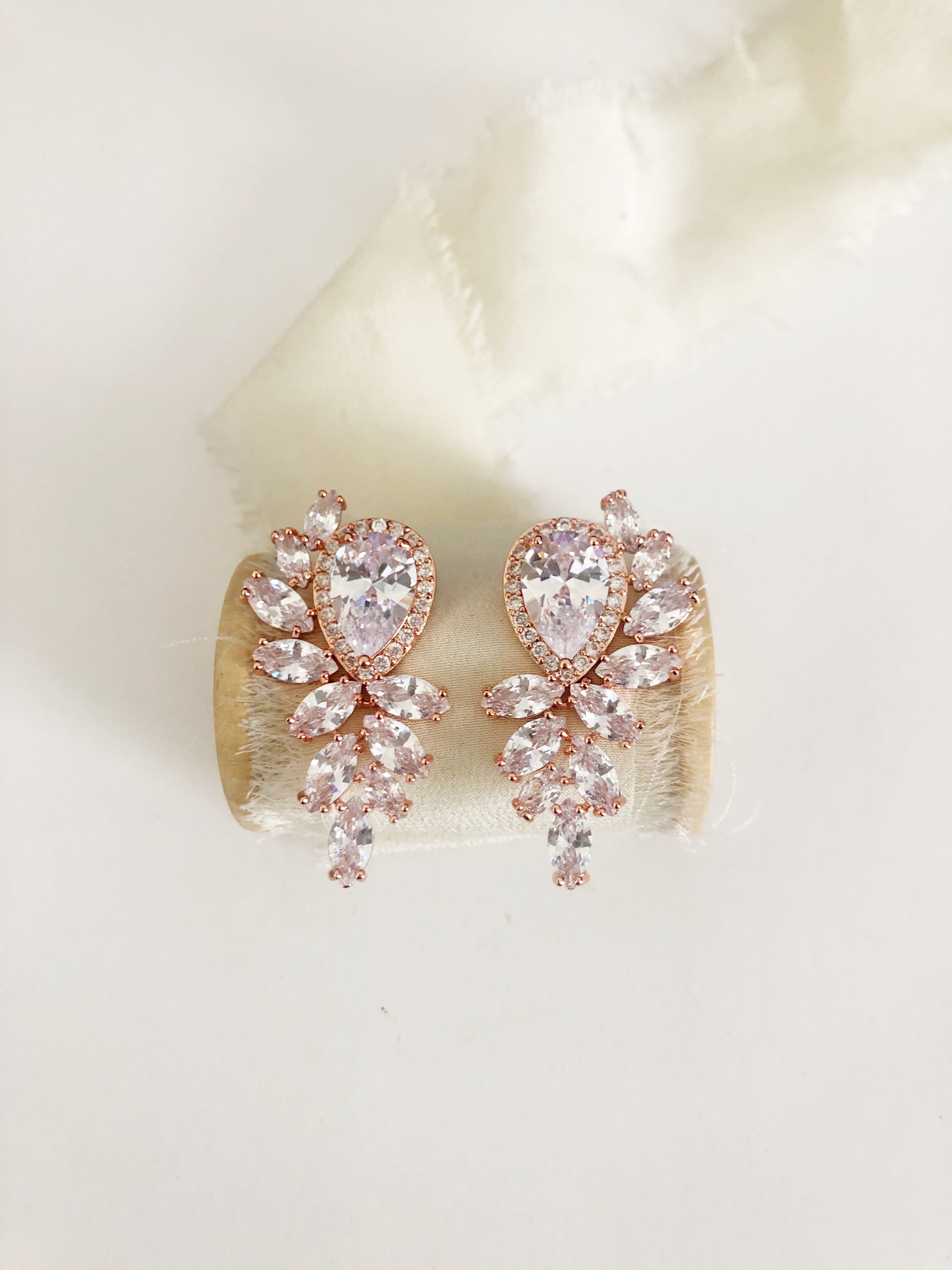 Leona statement Diamond Stud Earrings