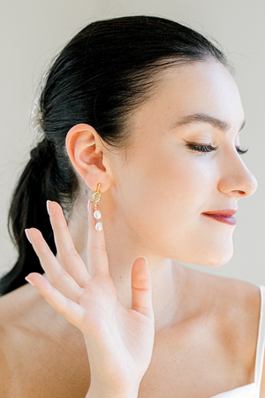 Minette freshwater pearl earrings