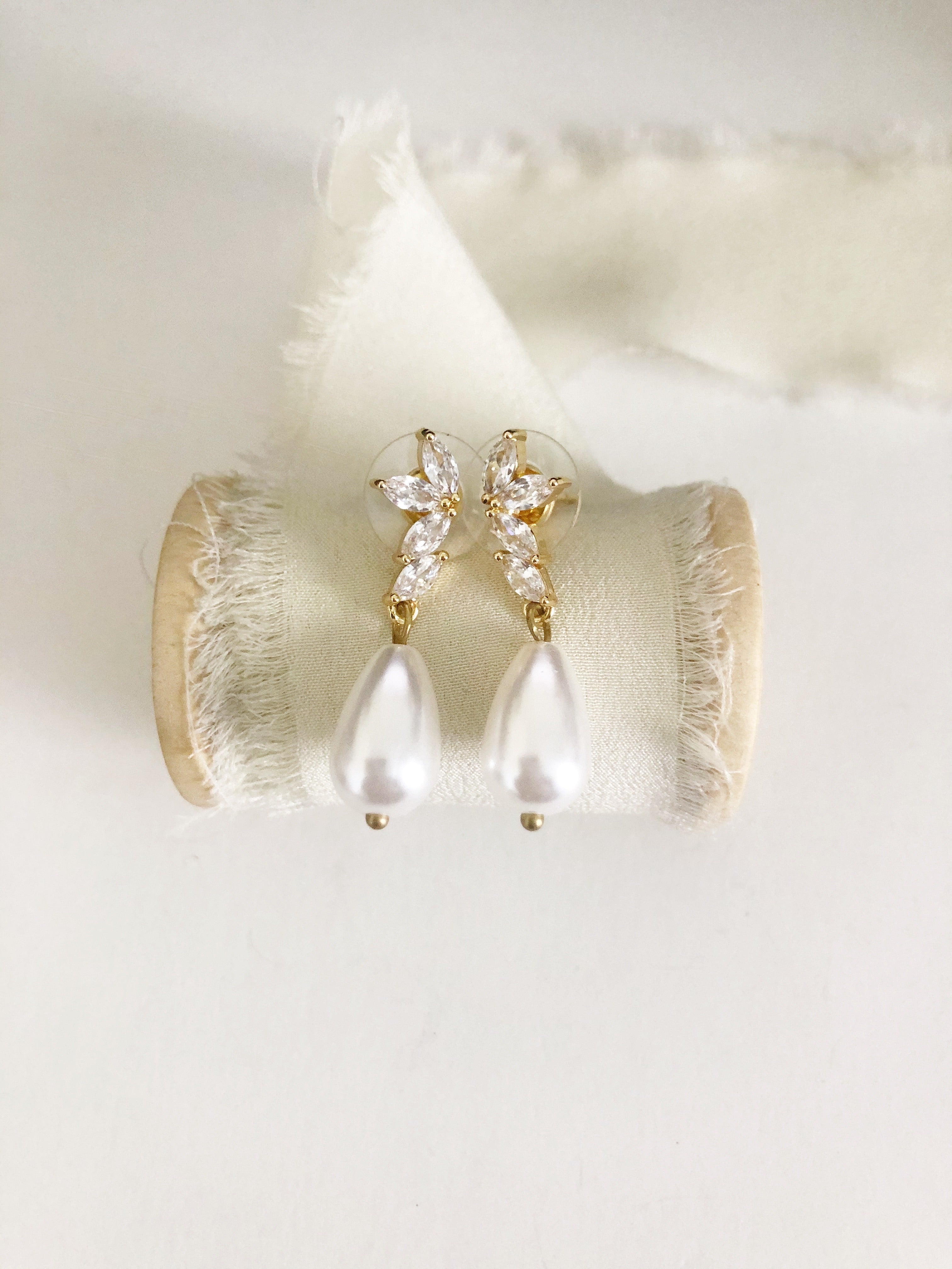 Pina Simple Pearl Drop Earrings