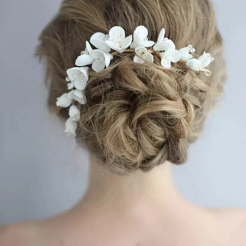 Matilde White Ceramic Floral Hair Comb