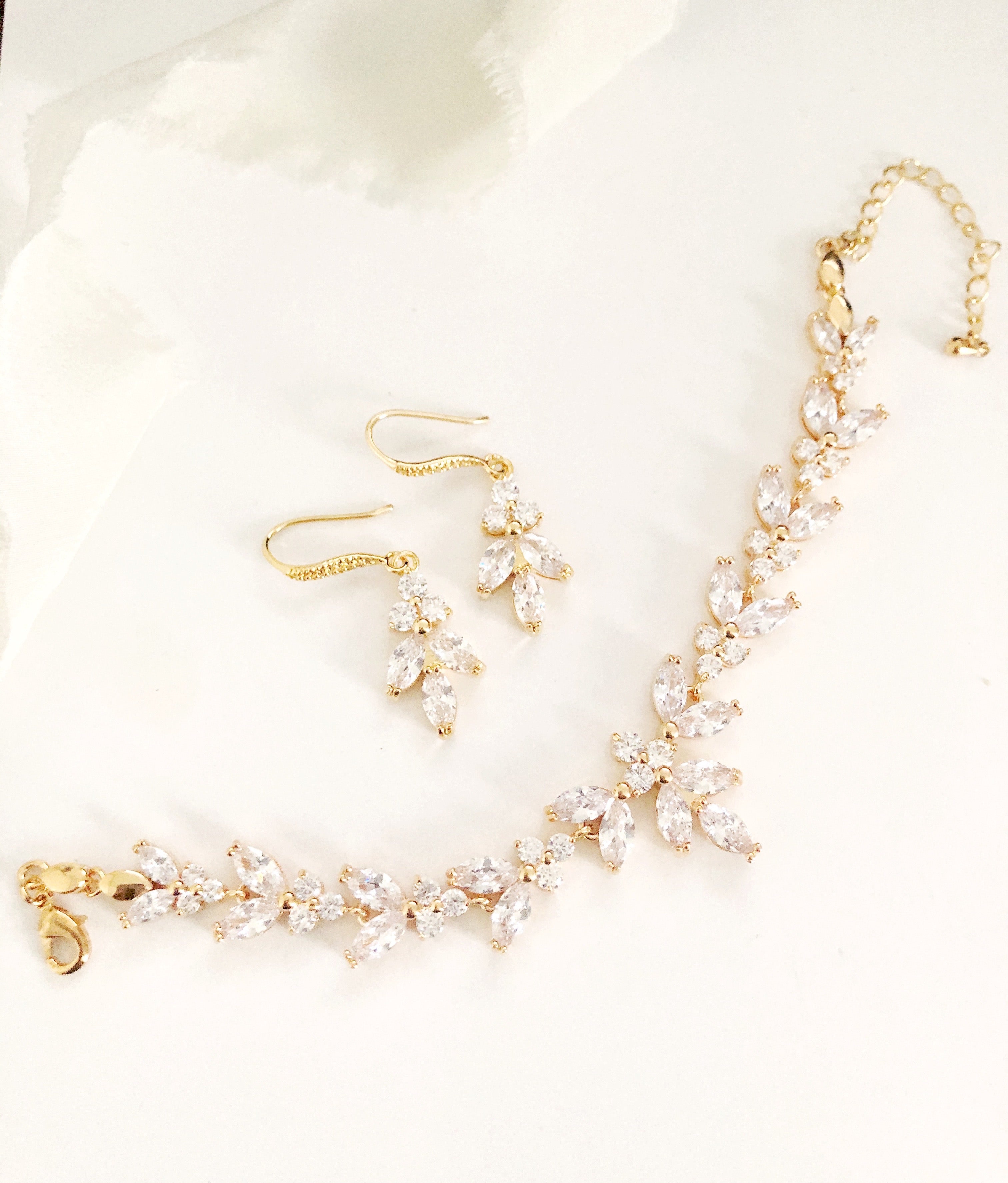 Ellen Gold Diamond Leaf Drop Wedding Earrings