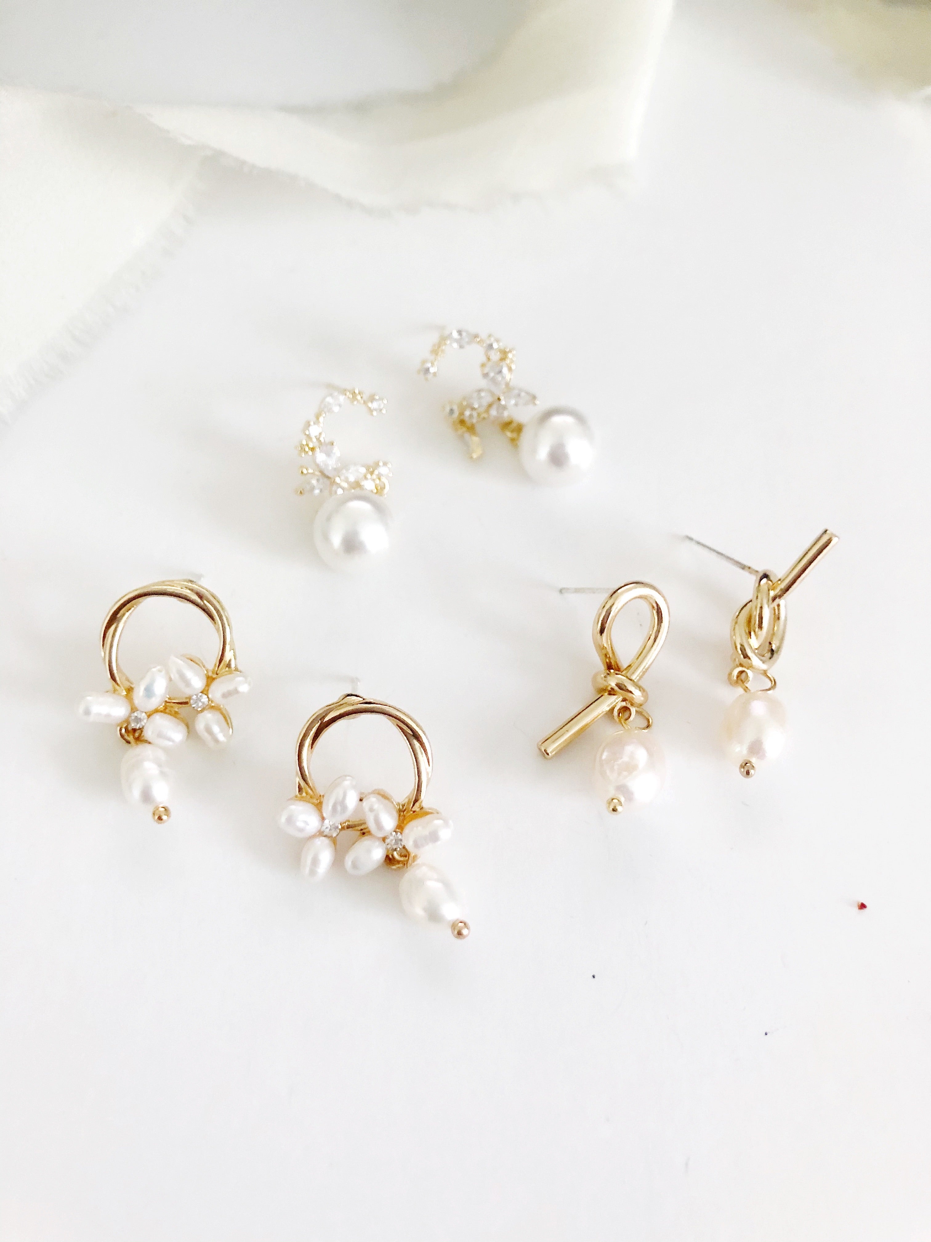 Mina freshwater pearl earrings