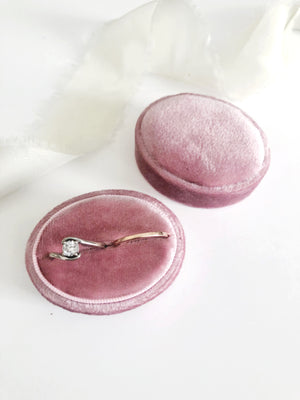 Blush Pink Velvet Horizontal Oval Ring Box
