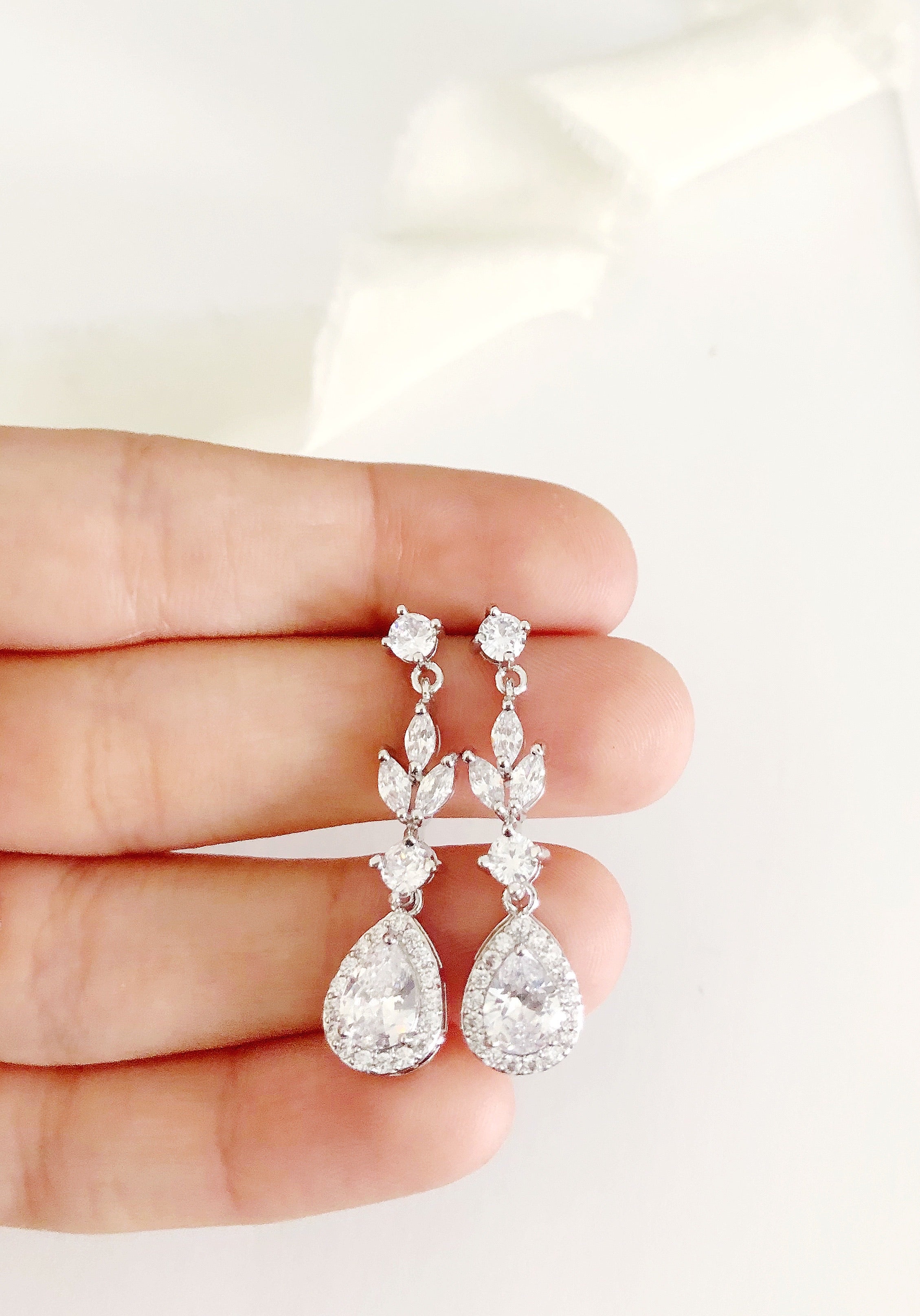 Lainee Silver Diamond Drop Earrings